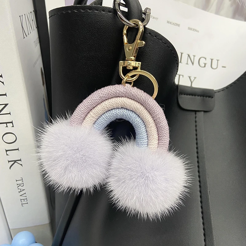 Keychains Real Mink Fur Rainbow Ball Car Key Chain Ladies Natural Mink Fur Phone Charms Luxury Car Keys Keychain Accessories