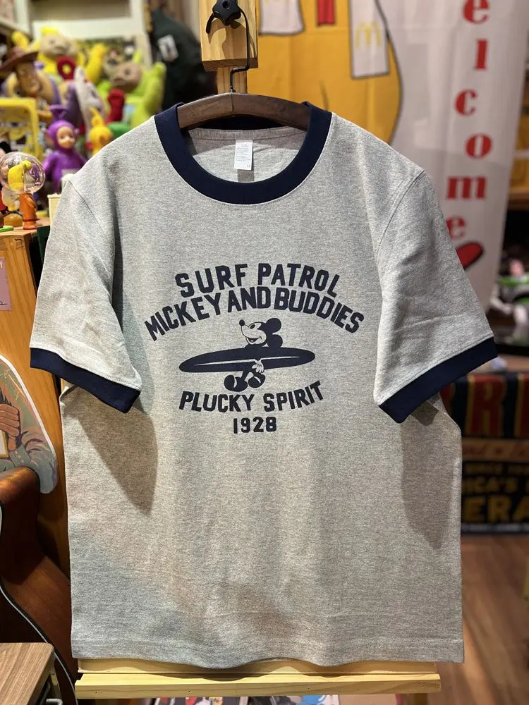 Винтажная футболка с принтом Микки Мауса Surf Patrol для мужчин и женщин, сераятемно-синяя футболка с контрастными вставками, принт Plucky Spirit 1928, повседневная уличная одежда, топы (art.: 3920d8eddfa58) - 3920d8eddfa58