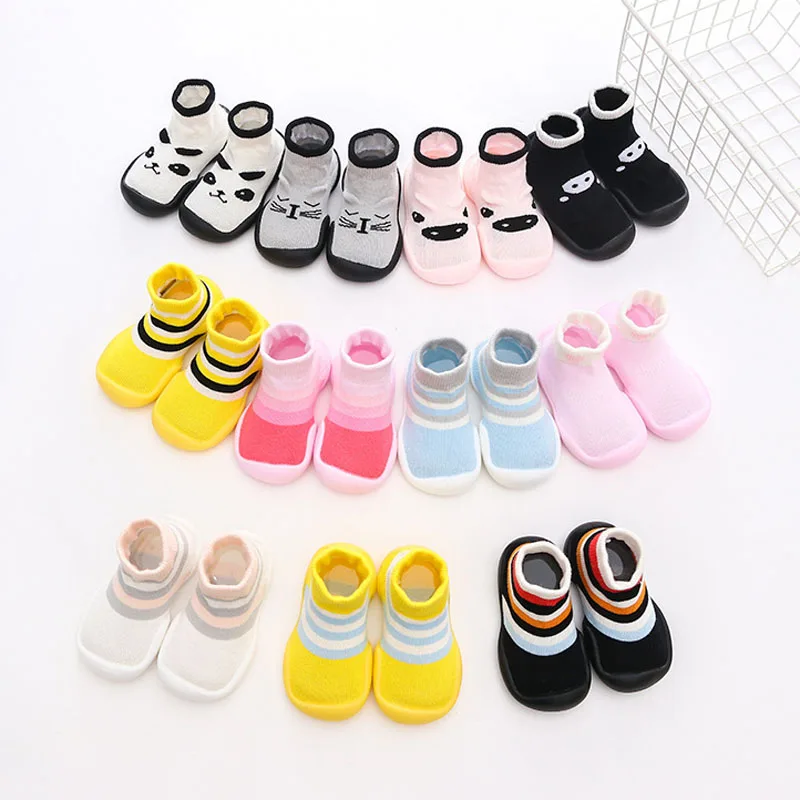 

2022 Baby Socks with Rubber Soles Cartoon Baby Shoes Infant Sock Baby Steps Anti-slip Leather Kids Floor Socks Baby Slippers