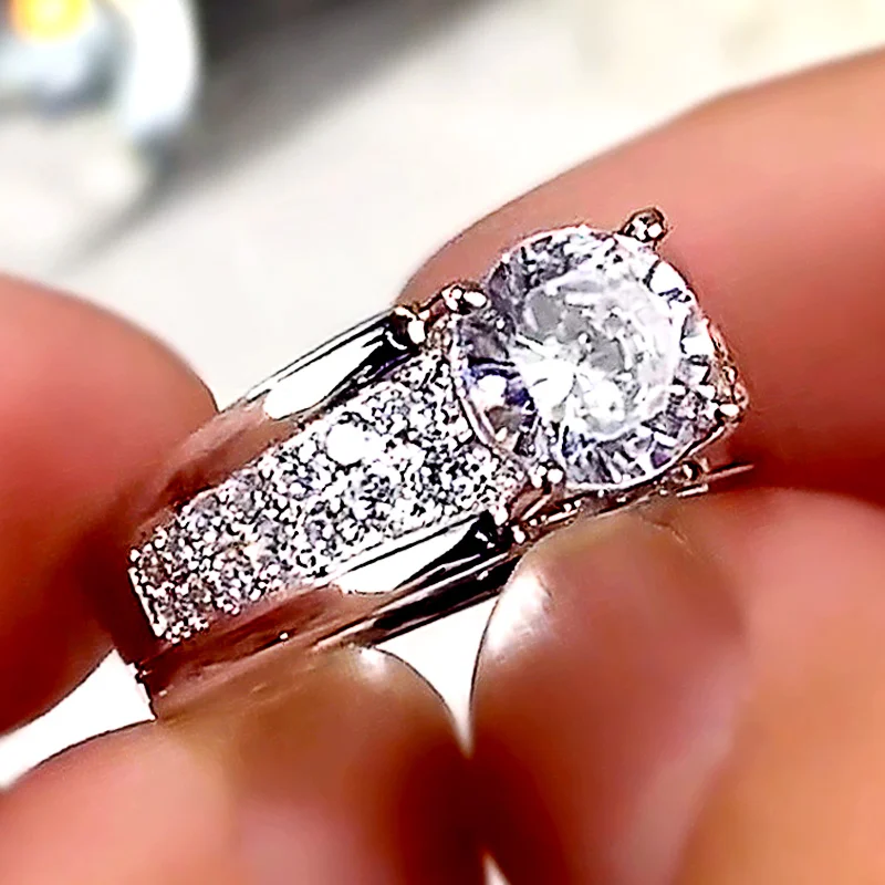 

High Quality Silver Plated Women Wedding Rings Round Cubic Zircon 4 Claws Design Proposal Engagement Ring Classic Jewelry