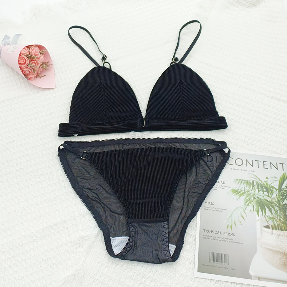 

APHROLA Sexy Bralette Set Front Closure Bra Set Sensual Lingerie Underwear Wireless Bra Triangle Cup Underclothes