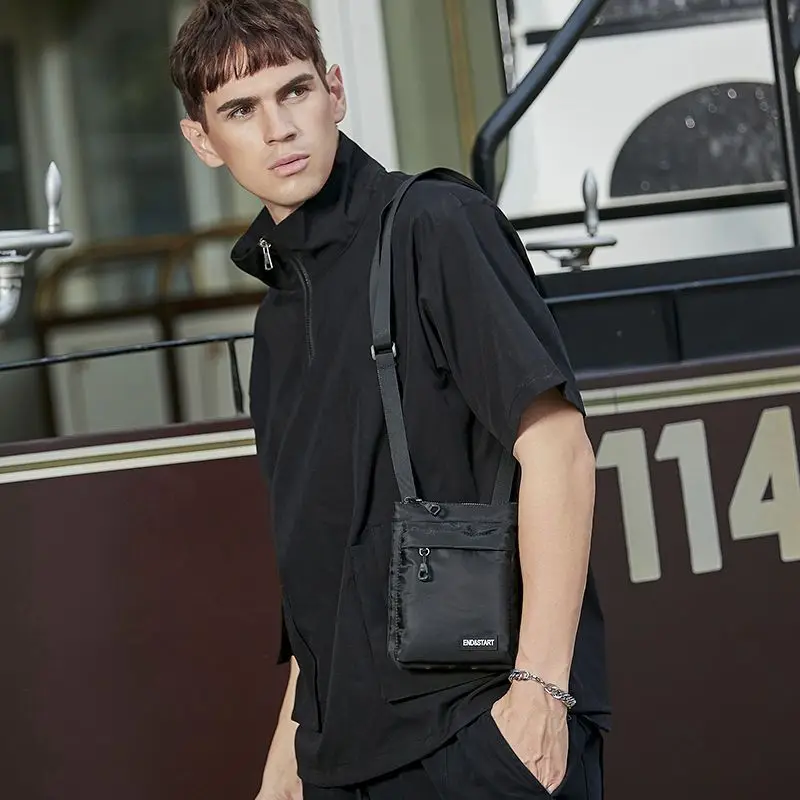 Summer Spring Nylon Crossbody Bag Men's Simple Leisure Crossbody Bag New Sports Small Shoulder Bag Bag