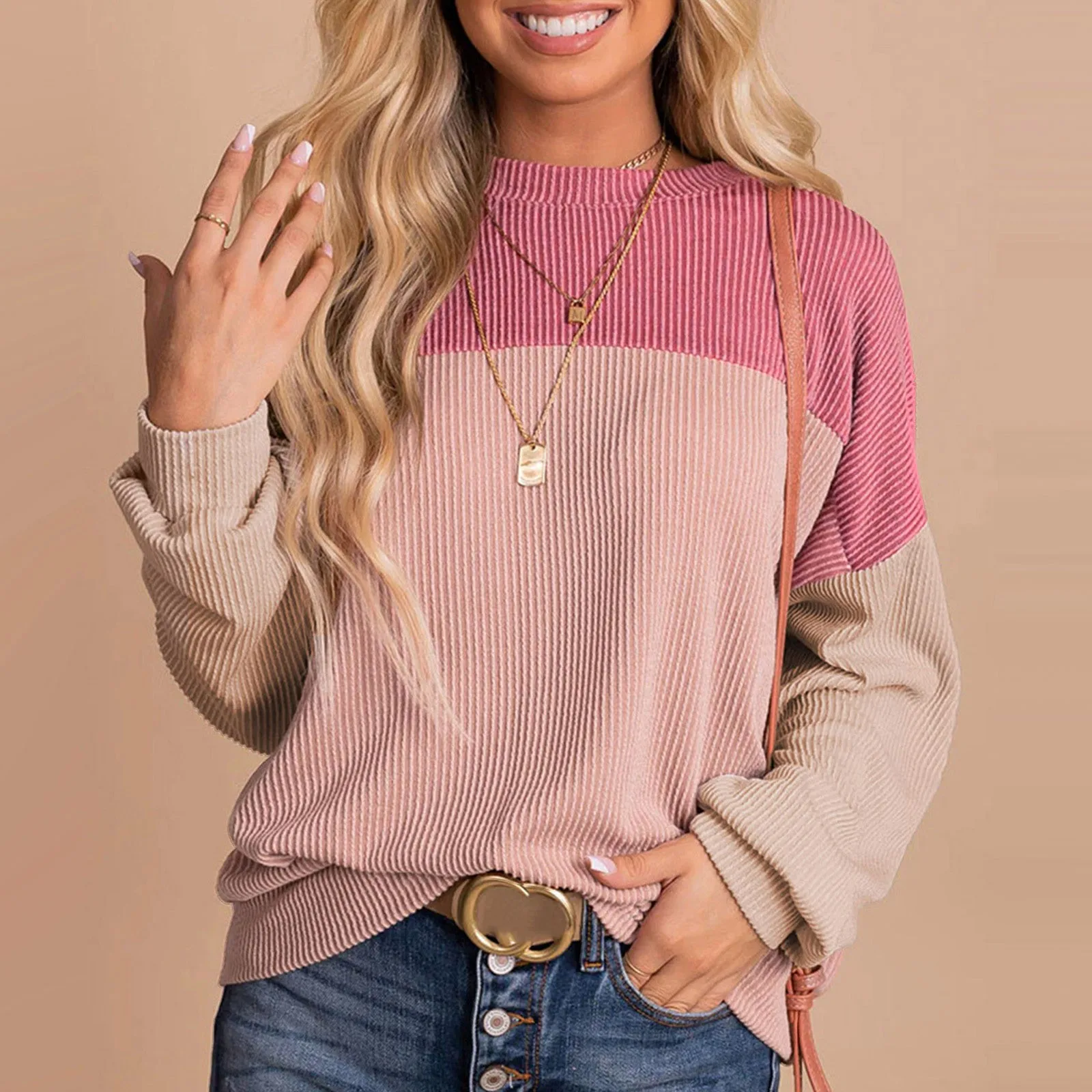 

Женский свитшот с воротником-стойкой и длинным рукавом