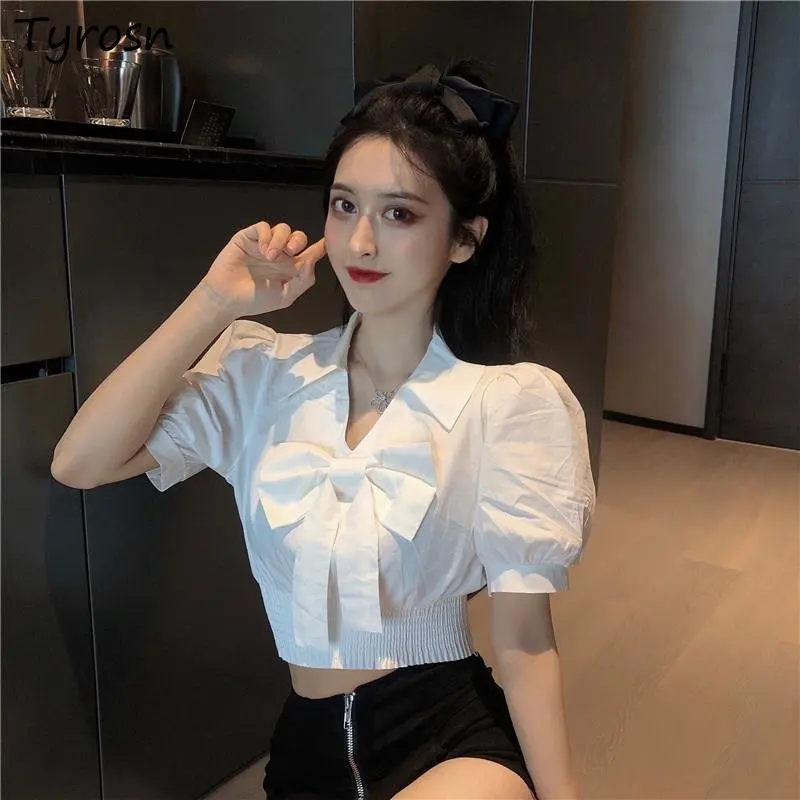 

Женская летняя блузка с отложным воротником и рукавами-фонариками