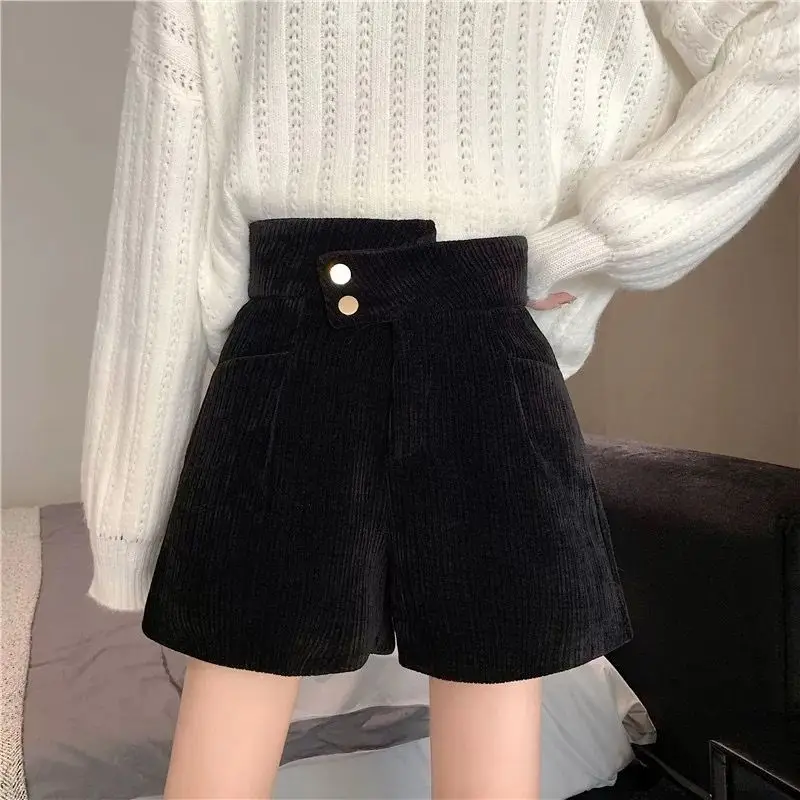 

Woman Corduroy Thicken Basic Solid Short Female Vintage Loose Shorts Ladies Casual Spring Trendy Classic Wide Leg Short Pant G38
