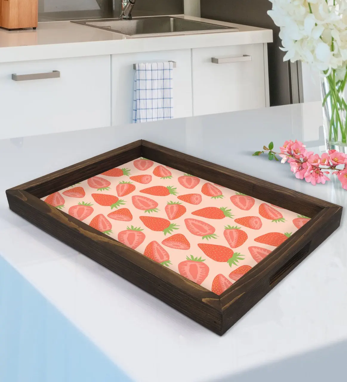

BK Gift Strawberry Design Natural Wood Tepsi-1