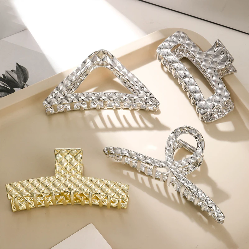 

Chic Geometric High Quality Metal Hair Clips Claw Crab Barrette Women Girls Grid Cross Shark Clips Fashion Hair Accessories