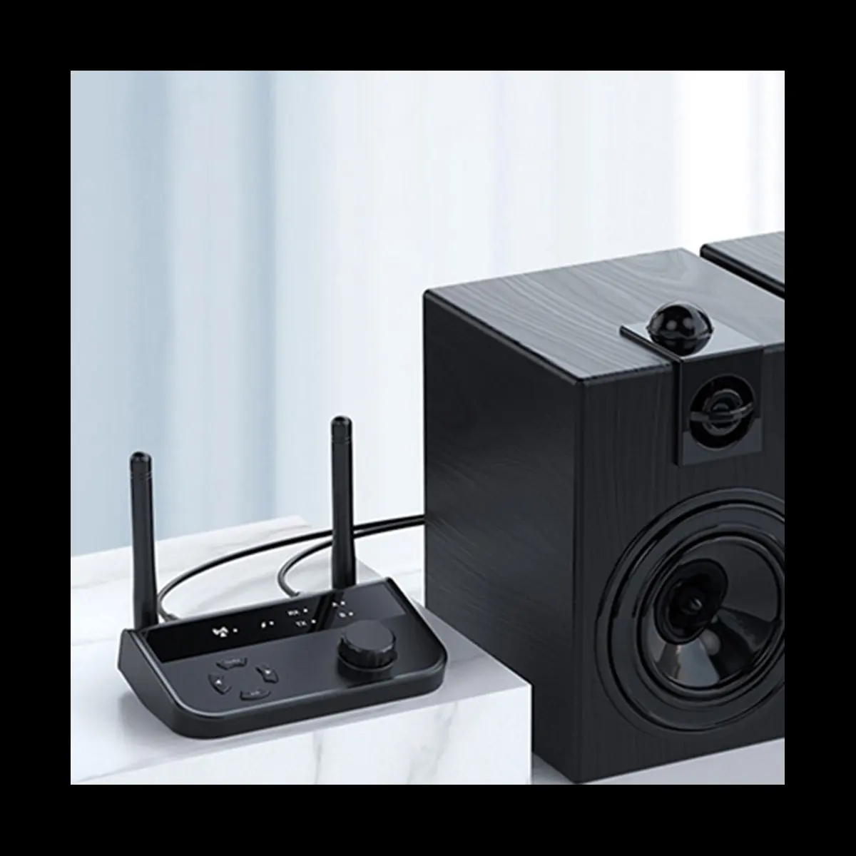 Фото Беспроводной аудиопередатчик-приемник Wilwill Multipoint Bluetooth 5.3 с разъемами 3.5 мм AUX и 2 RCA, стереоадаптер 2-в-1 для автомобиля, ТВ, ПК №3