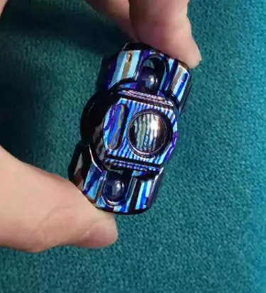 

Second-hand product marching robot fingertip gyroscope