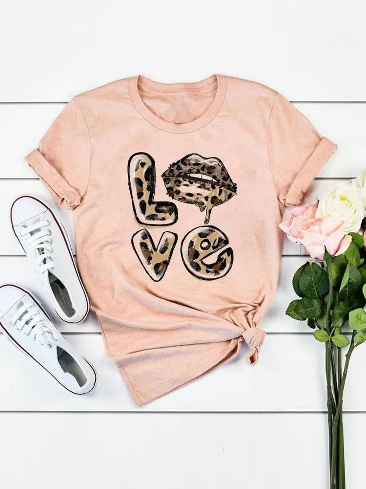 

Летняя повседневная одежда, женская модная футболка с коротким рукавом и принтом в виде леопардовых губ, трендовая одежда 90-х, футболка, топ, футболка с графическим рисунком