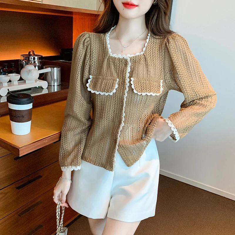 

2022 Autumn New Tops Niche Design Hollow Lace Square Collar Long-Sleeved Blouse Patchwork Shirt Female