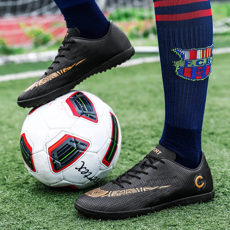 Outdoor Soccer Shoes Original Men Football Boots Soccer Cleats Shoes Breathable Non-slip Training Sneakers Turf Futsal Trainers