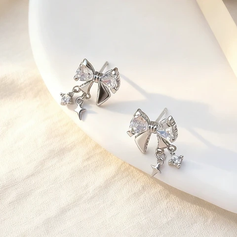 Серьги-гвоздики MEYRROYU