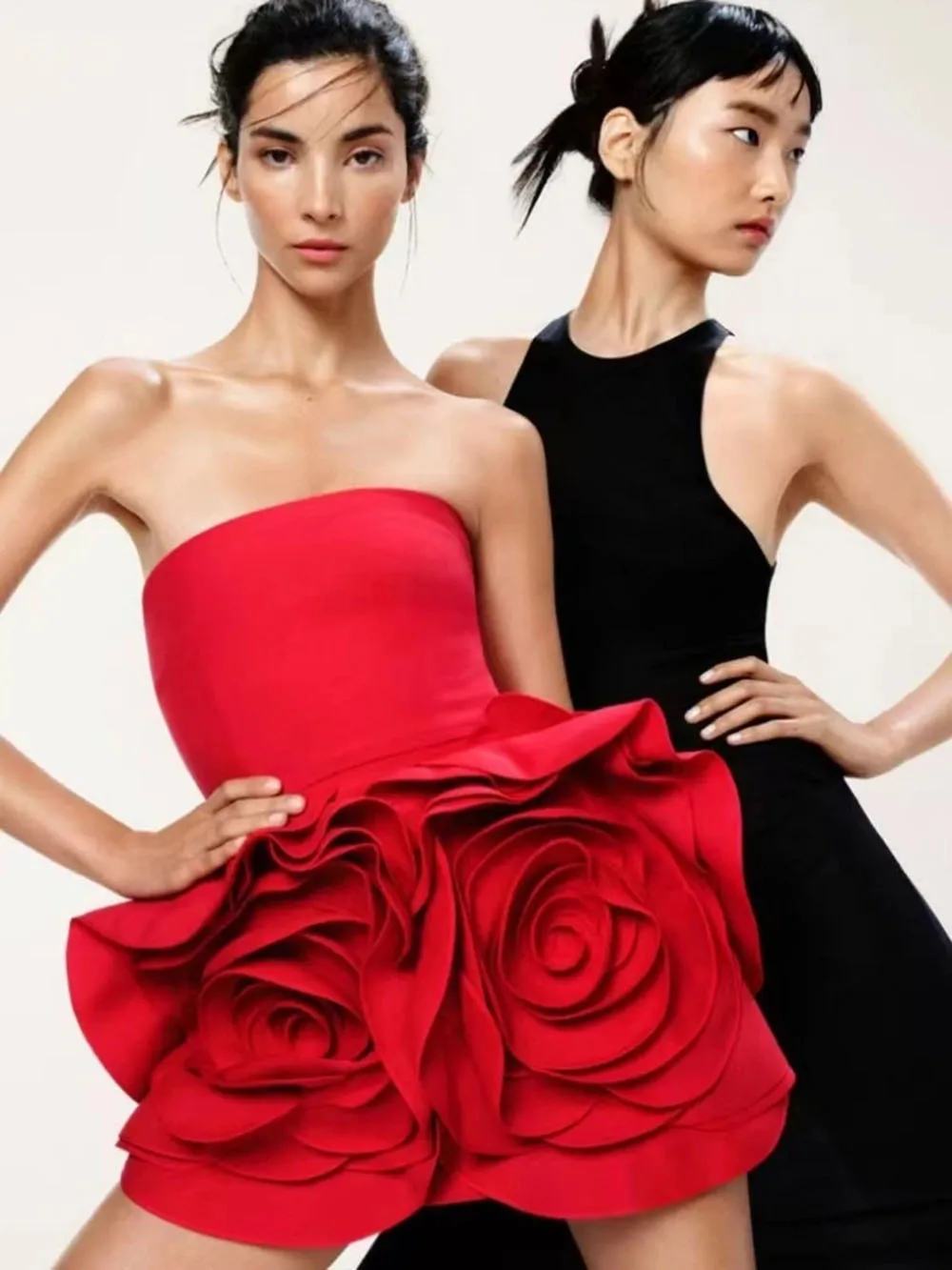 Женское мини-платье без бретелек