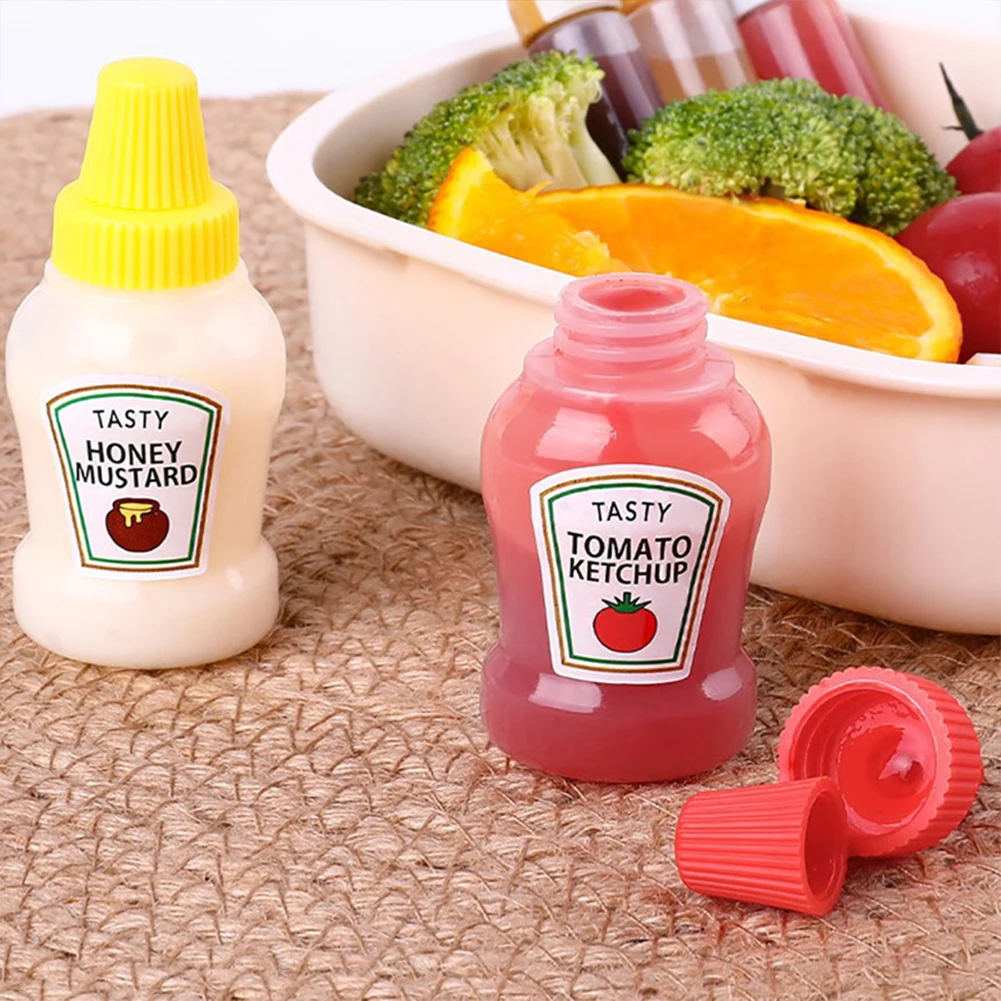 

2pcs Mini Tomato Ketchup Bottle Squeeze Bottle Portable Small Sauce Container Salad Dressing Container Pantry Storage Bottle