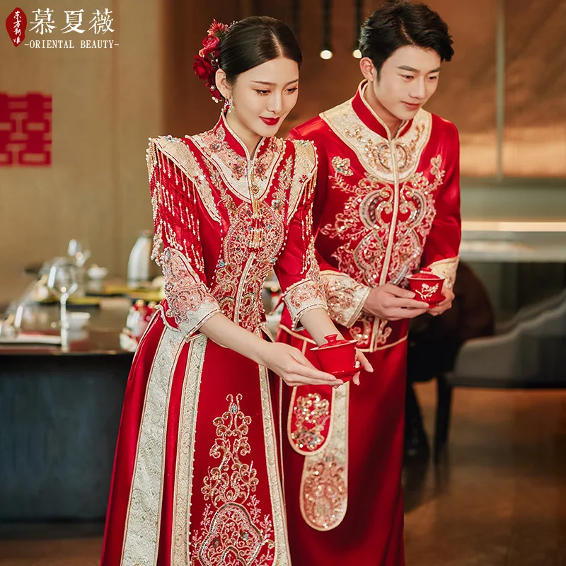 

Chinese Traditional Sequins Wedding Dress Classic Bride Cheongsam Beading Tassels Qipao