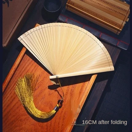 

Складной бамбуковый веер