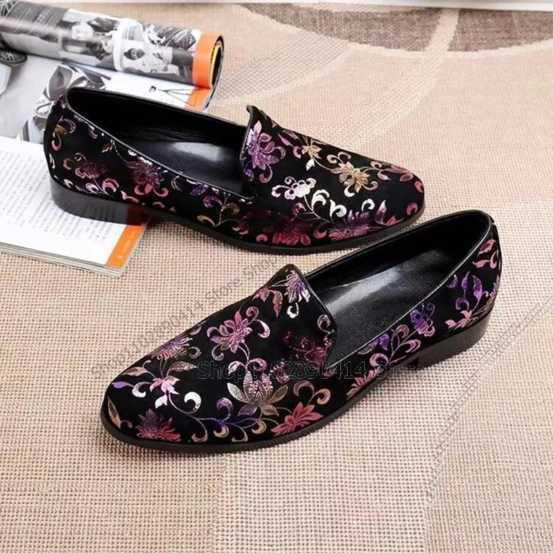 Рисунок 4 - Лоферы мужские с цветочной вышивкой