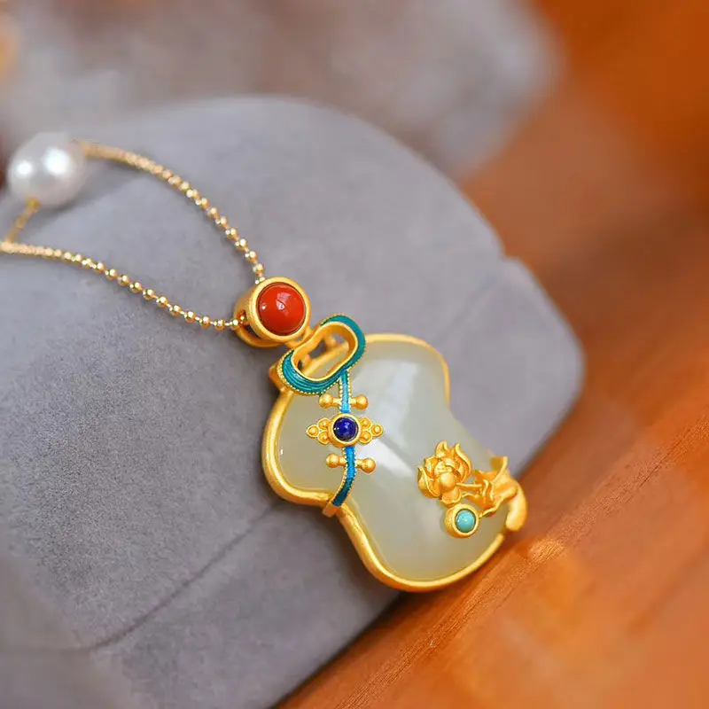 

Classical Cheongsam Retro Hanfu Women Necklace Women Cheongsam Pendant Man Gift