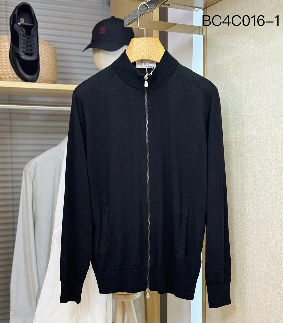 Мужской трикотажный кардиган с длинным рукавом на осень/зиму