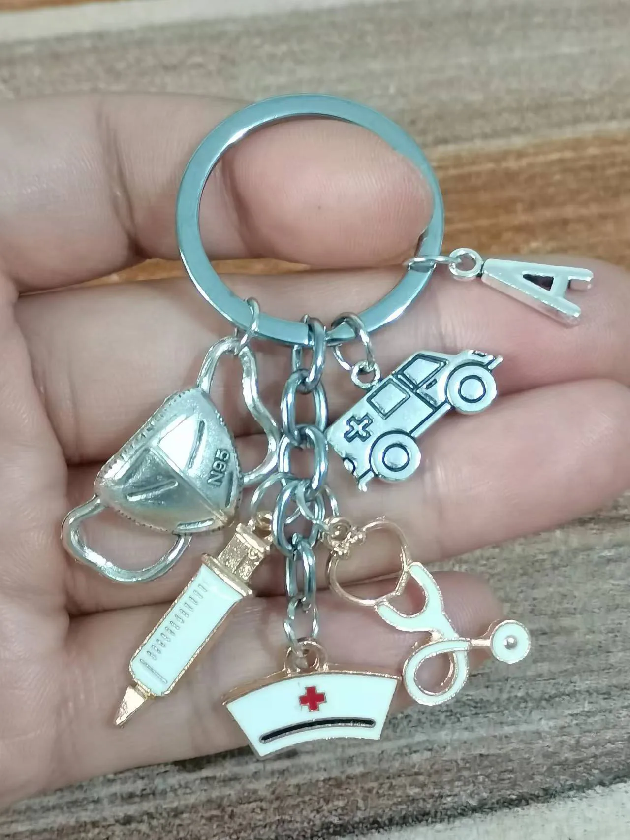 Брелок для ключей с надписью докторские инструменты шприц стетоскопа маска