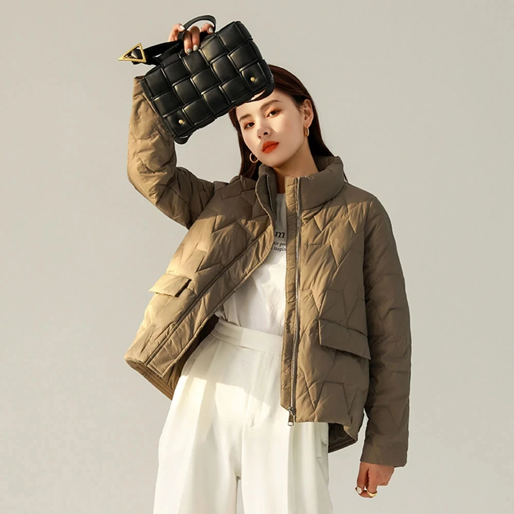 Ultra Light Down Jacket Winter Women Warm Stand Collar Feather Puffer Coat 90% White Duck Down Parkas Solid Color Outerwear 2023