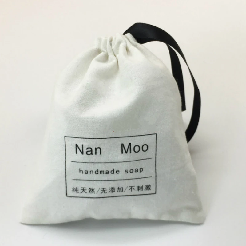 50 шт. хлопковые подарочные мешки для ювелирных изделий с затягивающим шнуром, изготовленные на заказ для свадебной вечеринки, хранения косметики и саше, с возможностью нанесения логотипа.