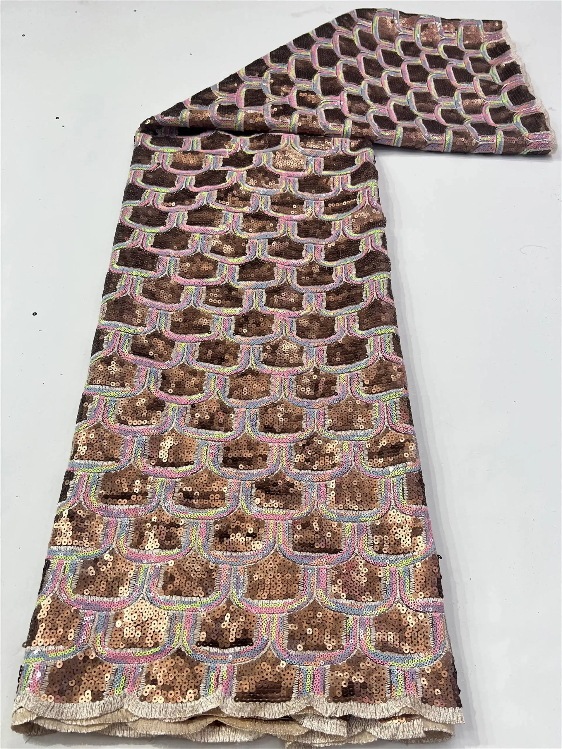 

2022 Latest Design African Net Lace Fabric with Sequin for Fashion Dress Sewing French Mesh Lace Material for Gown EHDN43