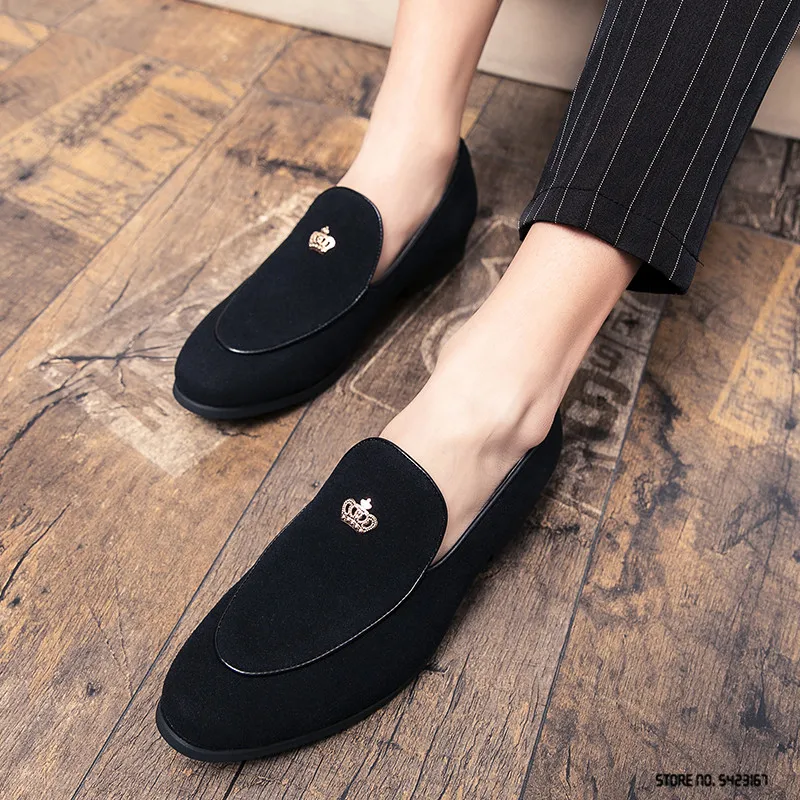 Luxury Designer New Pointed Suede Metal Crown Oxford Shoes For Mens Formal Wedding Prom Dress Homecoming Sapatos Tenis Masculino |