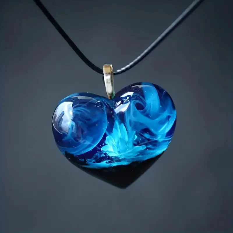 

Fashionable elegant natural scenery landscape blue love pendant necklace holiday gift