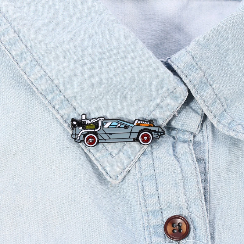 

Creative New Year Gift Car Friends Cartoon Pin Badges Jewelry Women's Brooch Lapel Pins Christmas Fashion Accessories