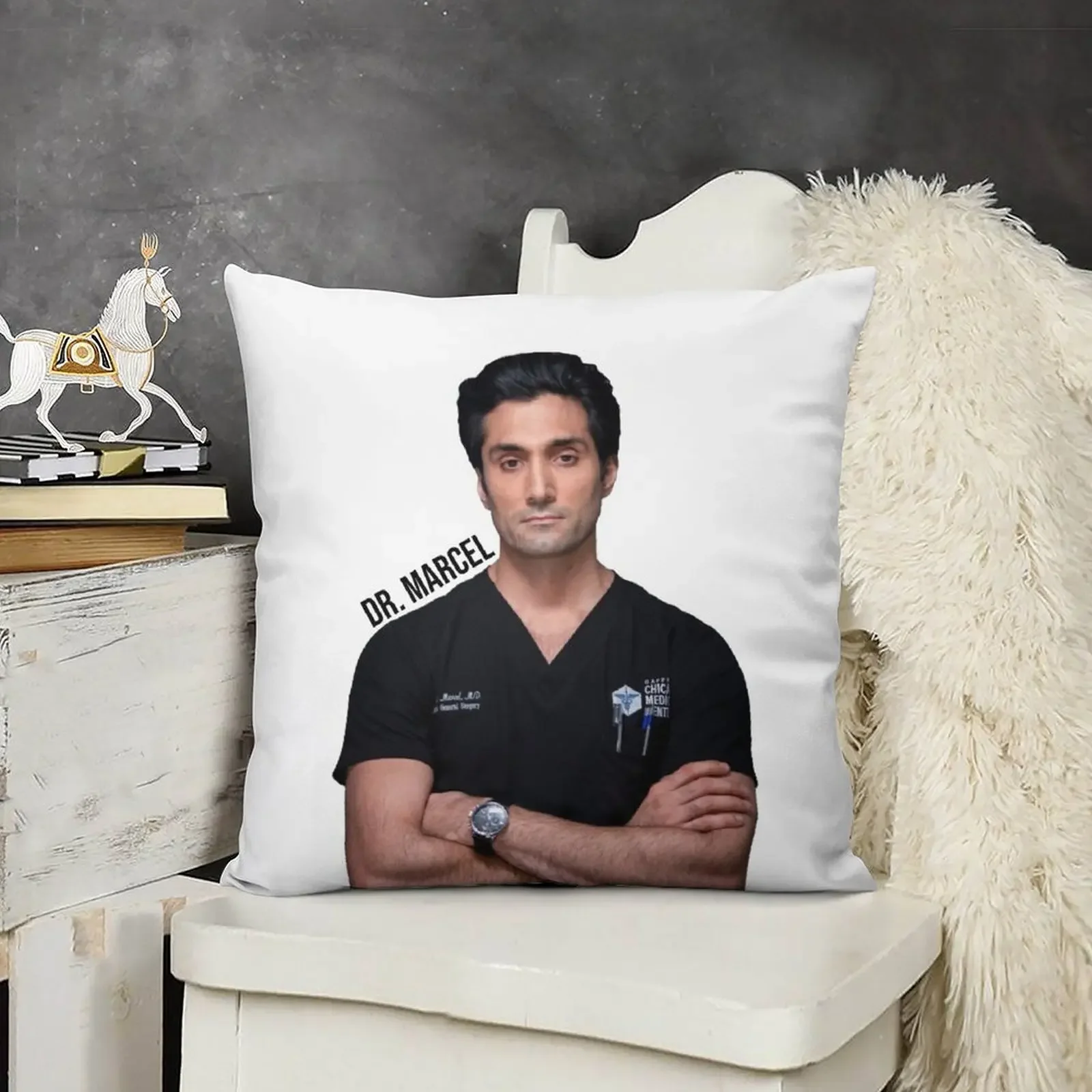 CHICAGO MED - CROCKETT MARCEL DOMINIC RAINS Декоративная подушка Подушки для дивана Мраморный чехол