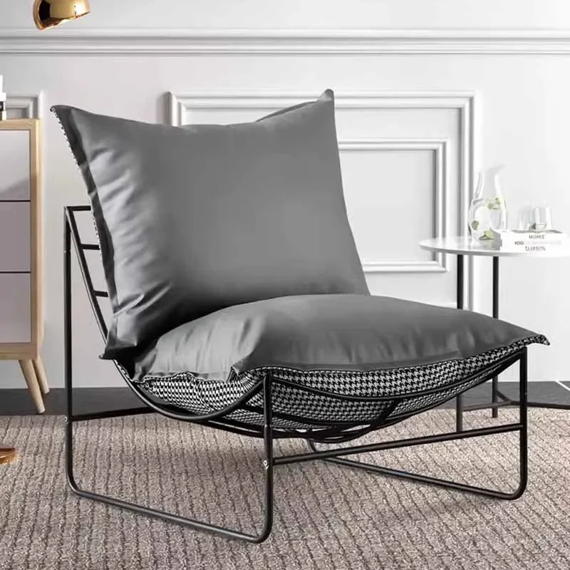 

Restaurant Cushion Chairs Kitchen Luxury Black Comfy Wingback Lounge Chair Floor Bedroom Silla Gamer Designer Furniture Replicas