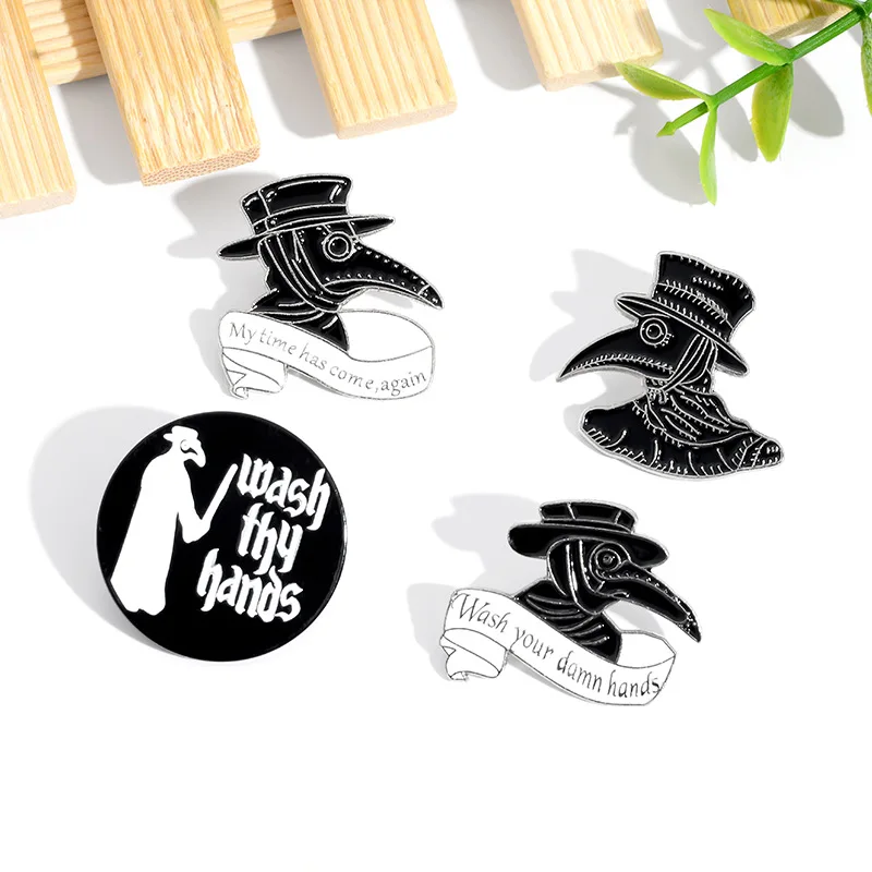 Plague Doctor Beak Alloy Cowboy Badge Creative Wild Crow Brooch Pin Cartoon Brooch Lapel Pins