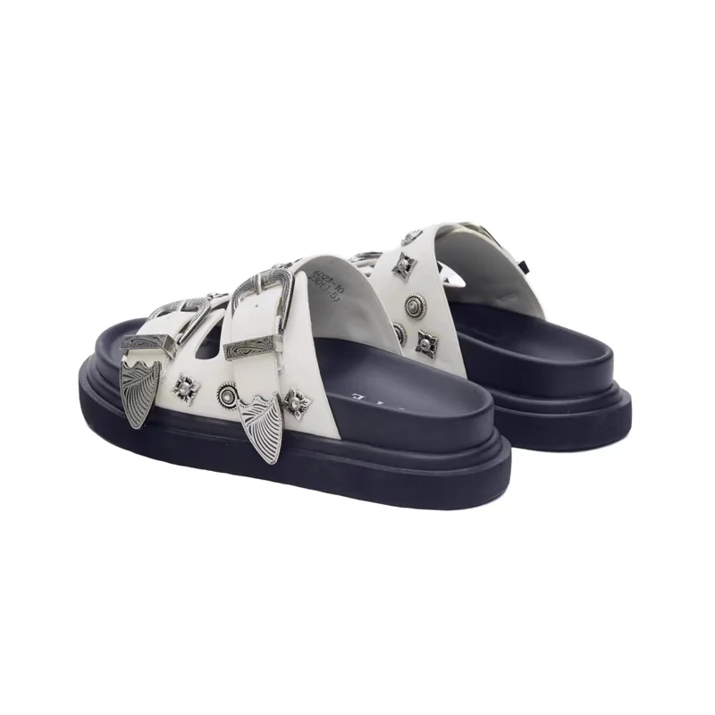 Platform Women's Summer Wear Leather Rivets Design Roman Muffin Bottom Retro Casual Slippers Sandals