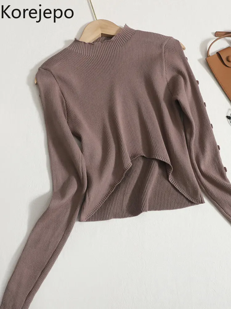 

Новинка сезона осень-зима 2022, женская трикотажная одежда с полувысоким воротником, тонкий модный свитер с пуговицами на рукавах и разрезом