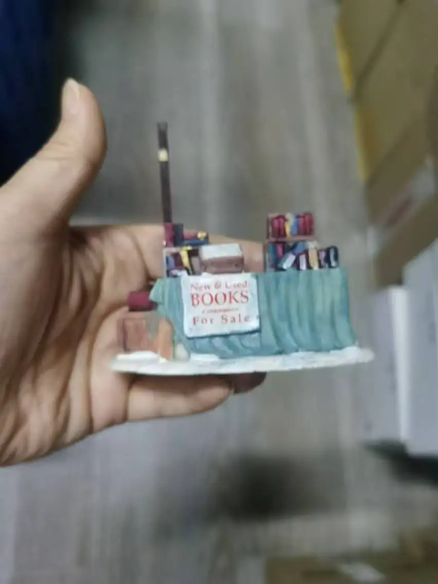 

Фигурка из смолы