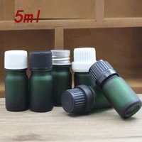 50pcslot 5ml green glass bottle with plastic lid insert essential oil glass vials perfume sample test bottle