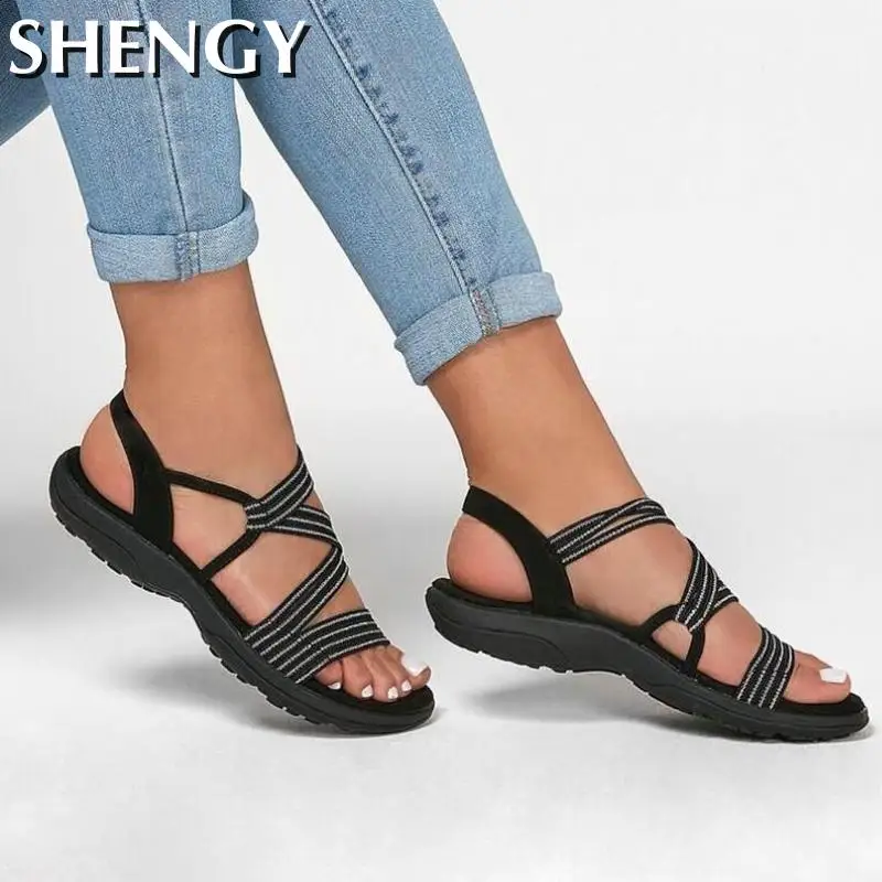 

Сандалии женские на танкетке, удобные мягкие пляжные туфли на плоской подошве, эластичная ткань, в полоску, уличные Нескользящие босоножки, ...