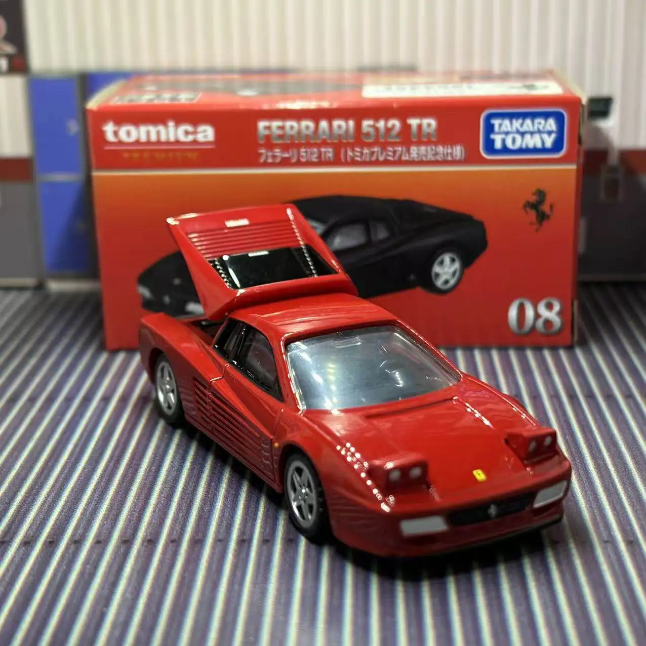 Фото Коллекционная модель Takara Tomica Premium 08 Ferrari 512 TR: Аутентичная реплика, литая под давлением, винтажный суперкар из сплава, предмет для хобби и декора №5