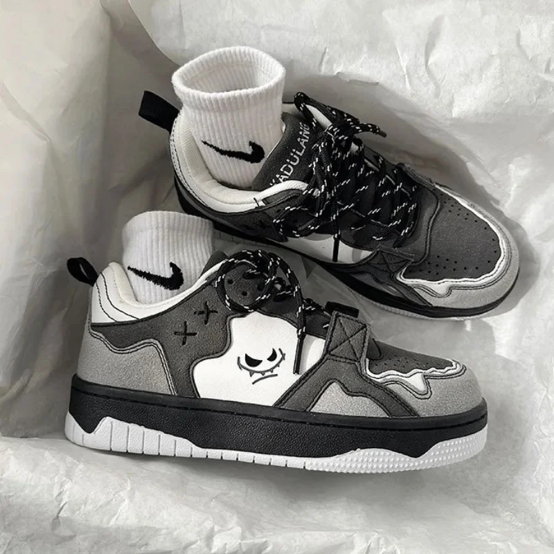 

Vintage Fashion Womens Sneakers Graffiti Low-top Platform Sports Designer Men Casual Shoes Breathable Running Footwear