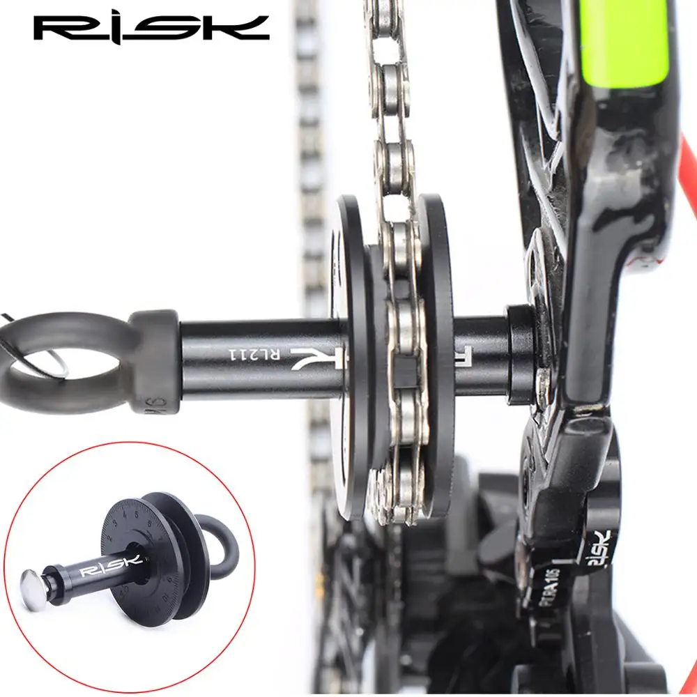 

RISK Multifunction Bicycle Chain Keeper Fix Clean Tool With Chain Oiler Sponge Bike Wheel Holder Quick Release Lever Protector