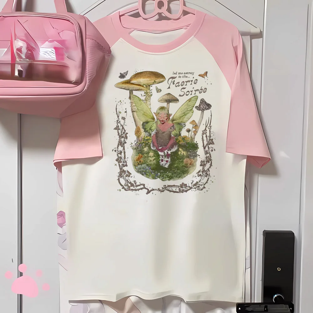 Женская летняя футболка Melanie Martinez