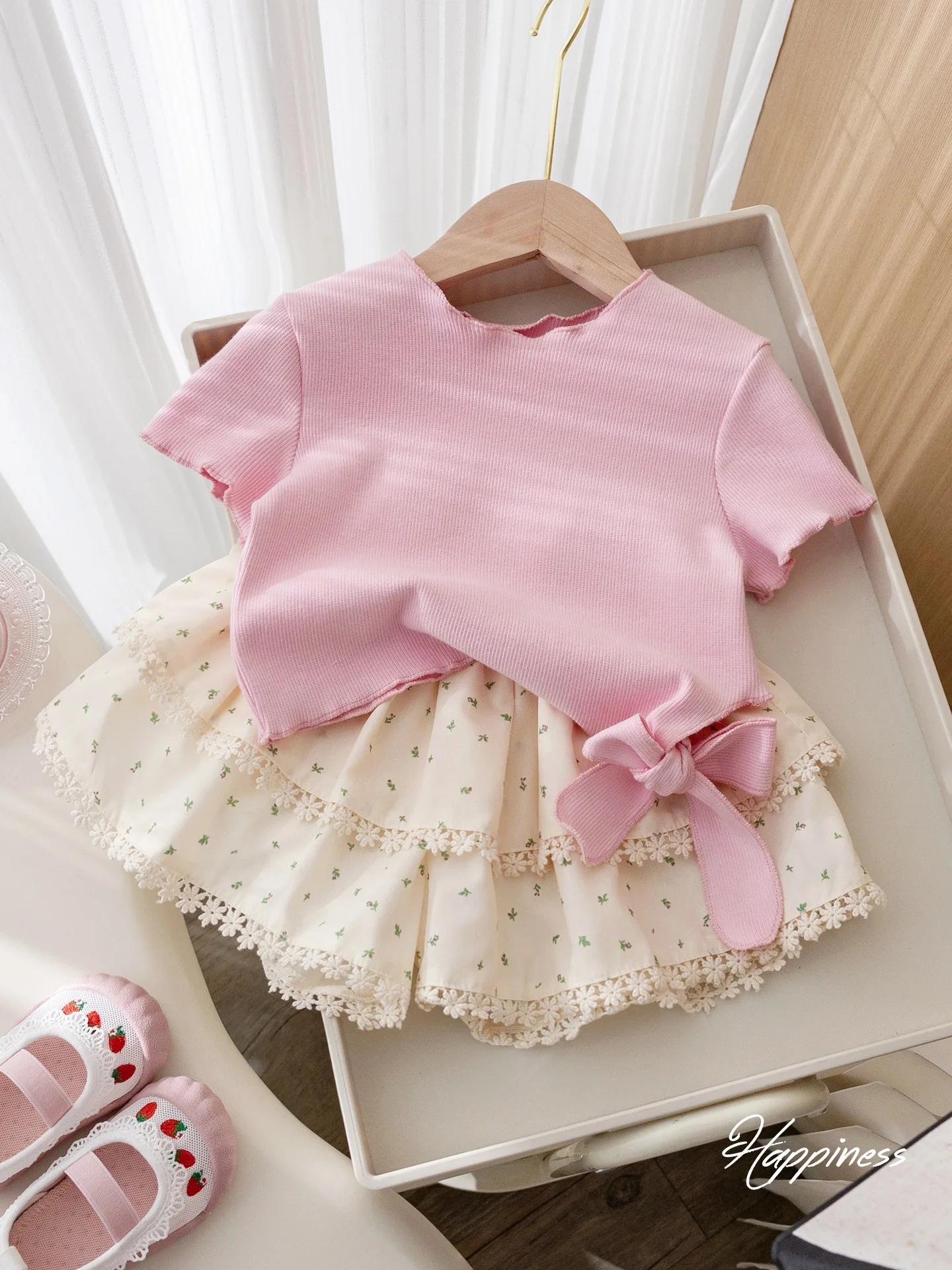 Летний комплект с шортами для девочек модная футболка коротким рукавом и бантом