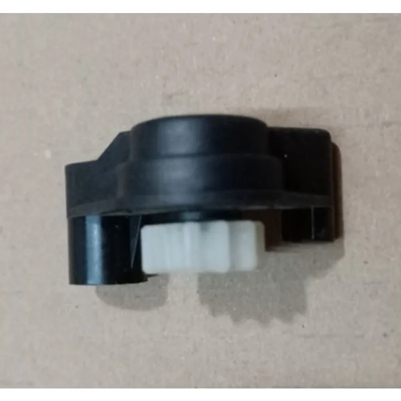 Подлинный 8218.30 821830 Правая продуктовая коробка на приборной панели крышка