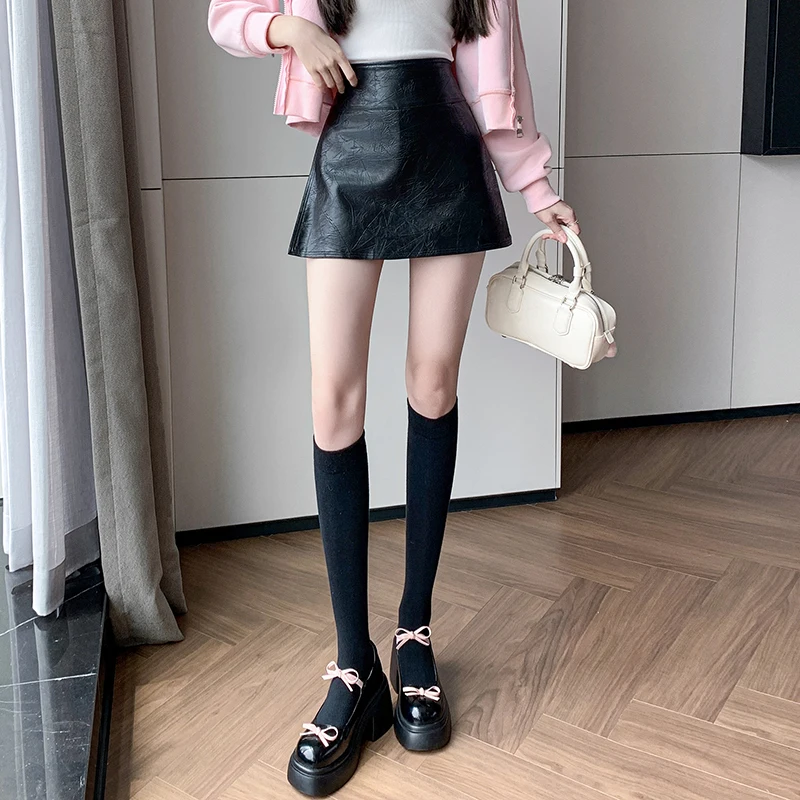 2024 женские осенние и зимние шорты женская короткая кожаная сексуальная юбка с