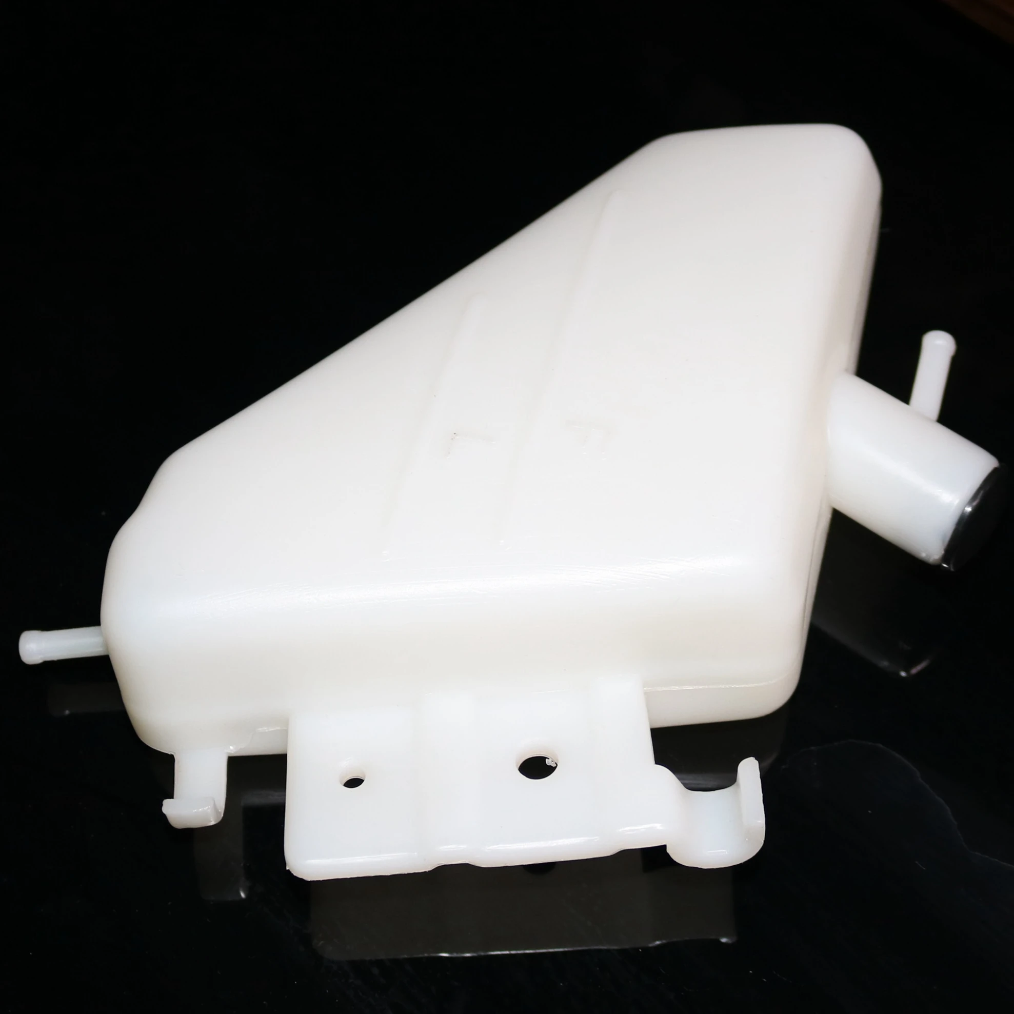 Резервуар охлаждающей жидкости мотоцикла крышки радиатора бутылка для хранения