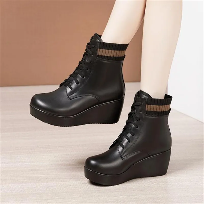 

Ботильоны женские на платформе в стиле панк, модные пикантные туфли на танкетке, туфли-лодочки с круглым носком на высоком каблуке, черные, о...