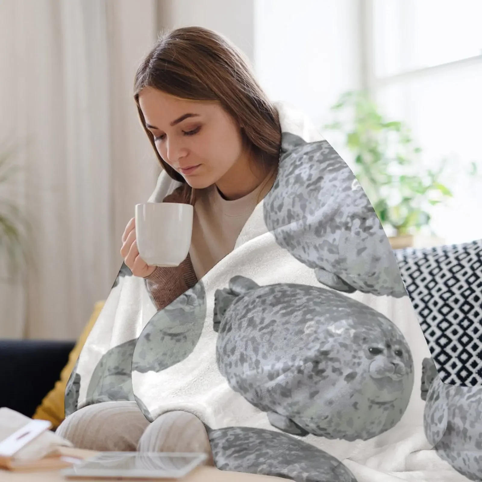 Теплое одеяло Chonky Seal Plush