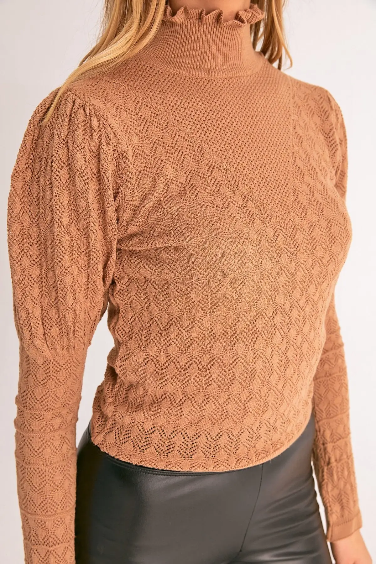 

Watermelon Sleeve Knitted Sweater Comfortable Use Sport Stylish